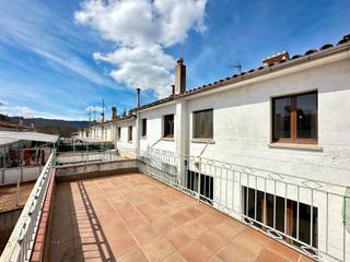 Casa adosada  Carrer del lluans. [reservada] casa unifamiliar al barri de montserrat de torell